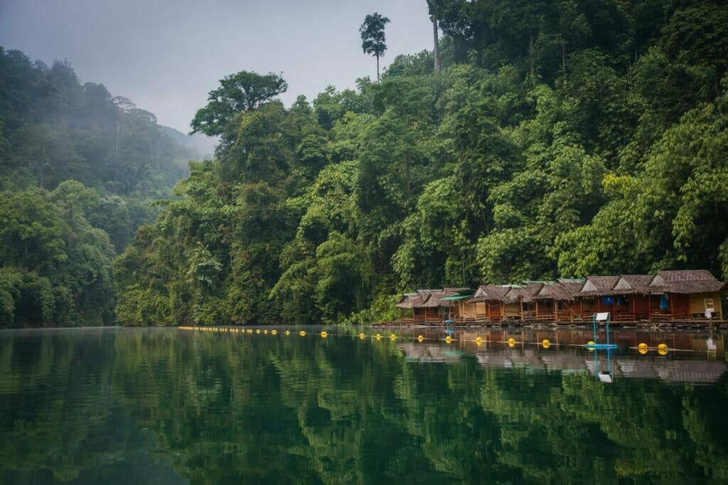 marcin kalinski 9u TGFaFPwI unsplash Vergleichsplattform Thailand für nützliche Informationen